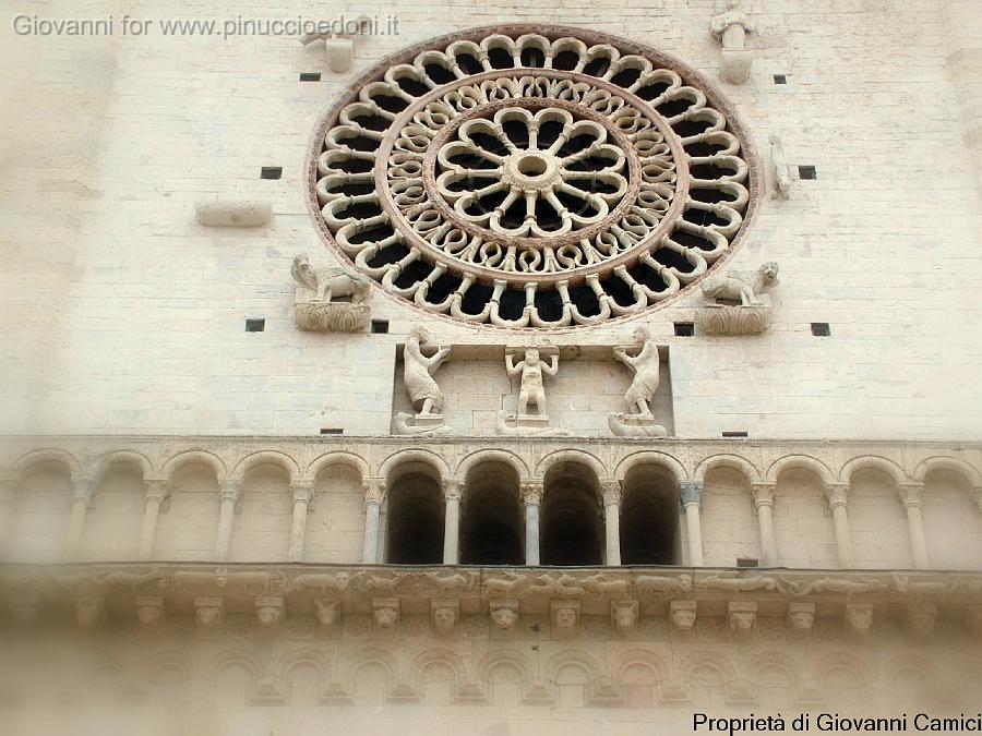 Chiesa di San Rufino 1.JPG